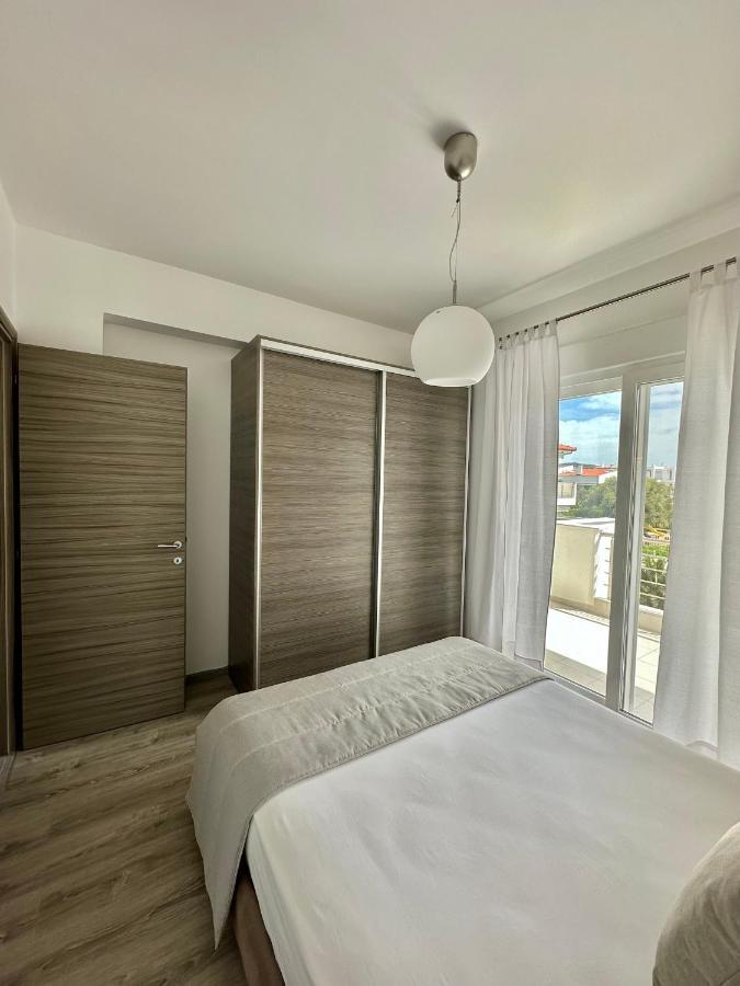 Athos Blue Nikiti 1 Apartamento Exterior foto